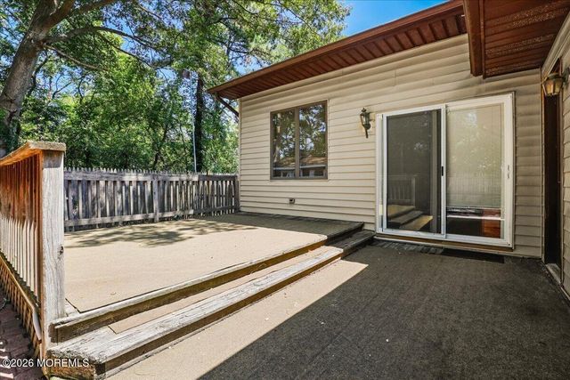 825 Madison Avenue, Toms River, NJ 08757