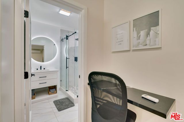 8761 Dorrington Avenue B, West Hollywood, CA 90048