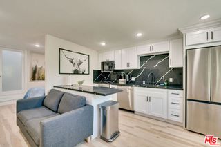 8761 Dorrington Avenue B, West Hollywood, CA 90048
