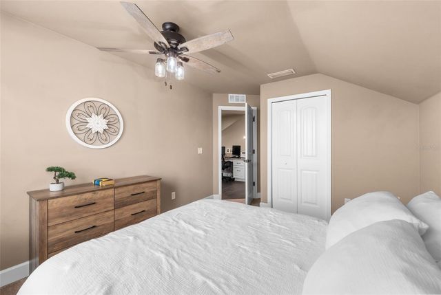 24674 SW 19TH PLACE, Newberry, FL 32669