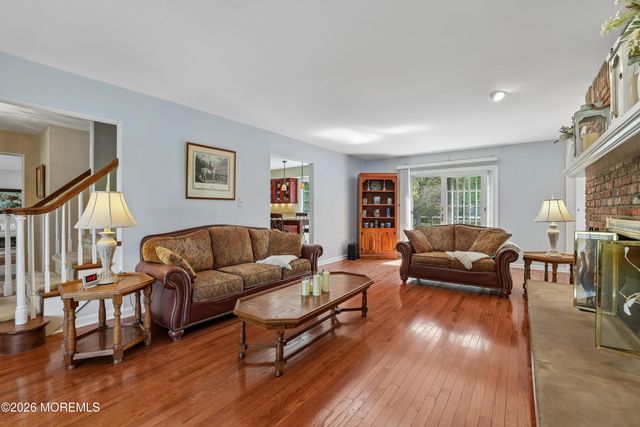 34 Buttonwood Drive, Marlboro, NJ 07746