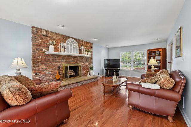 34 Buttonwood Drive, Marlboro, NJ 07746