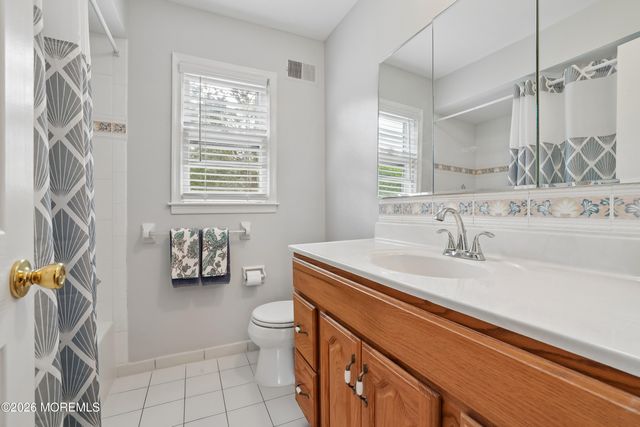 34 Buttonwood Drive, Marlboro, NJ 07746