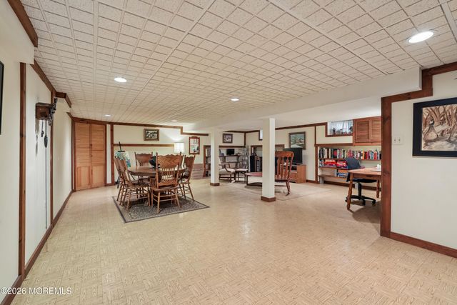 34 Buttonwood Drive, Marlboro, NJ 07746
