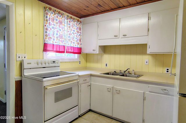 2813 Arrowwood Drive SW, Supply, NC 28462