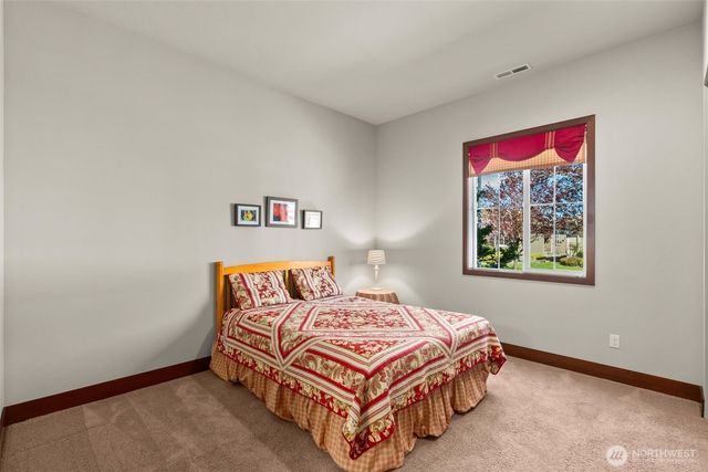 8235 Orcas Loop NE, Olympia, WA 98516