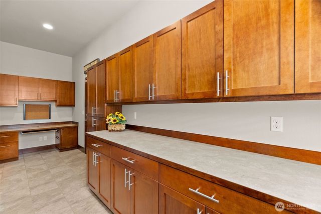 8235 Orcas Loop NE, Olympia, WA 98516