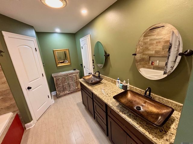 35261 Bend Rd, Denham Springs, LA 70706