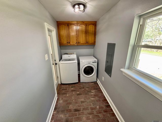 35261 Bend Rd, Denham Springs, LA 70706