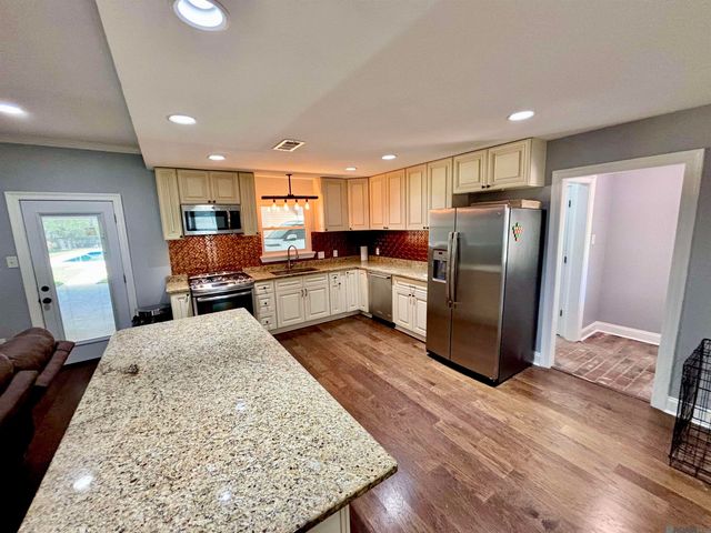 35261 Bend Rd, Denham Springs, LA 70706