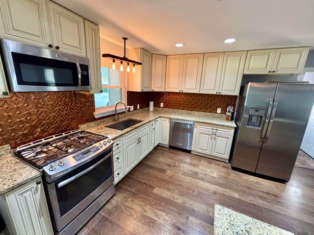 35261 Bend Rd, Denham Springs, LA 70706