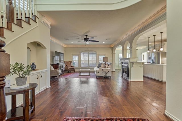 147 Sunnyvale W, Montgomery, TX 77356