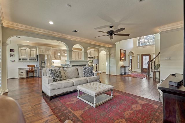 147 Sunnyvale W, Montgomery, TX 77356