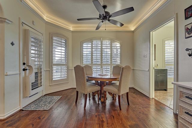 147 Sunnyvale W, Montgomery, TX 77356