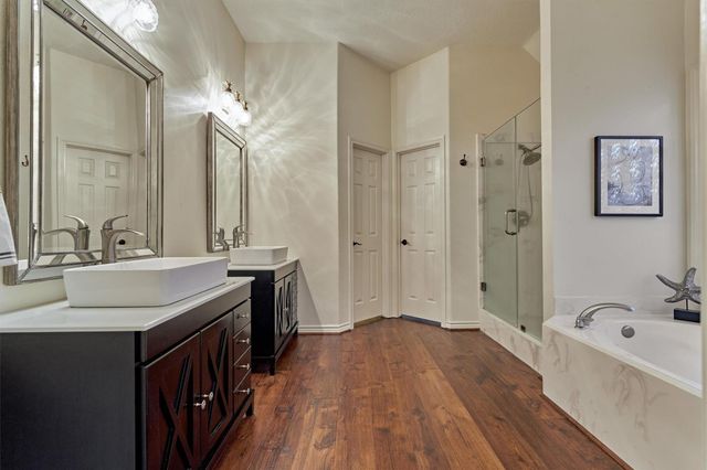 147 Sunnyvale W, Montgomery, TX 77356