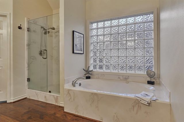 147 Sunnyvale W, Montgomery, TX 77356