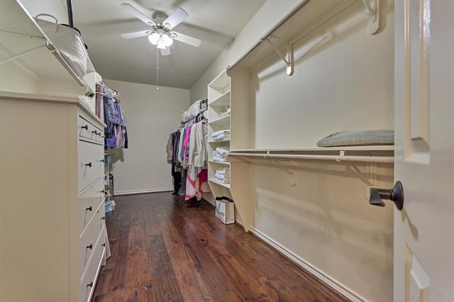 147 Sunnyvale W, Montgomery, TX 77356