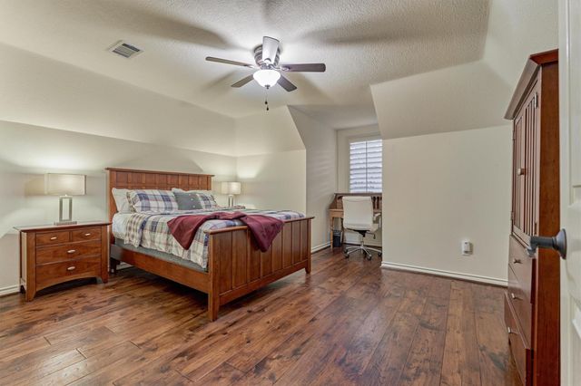 147 Sunnyvale W, Montgomery, TX 77356