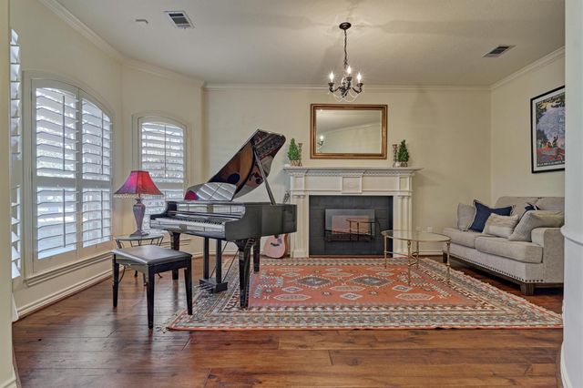 147 Sunnyvale W, Montgomery, TX 77356