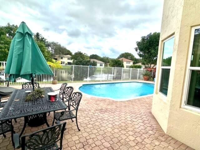 4960 NW 53rd Avenue, Coconut Creek, FL 33073