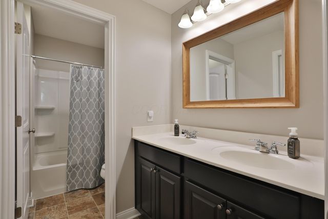 384 Junction Crossing Drive, Columbus, OH 43213