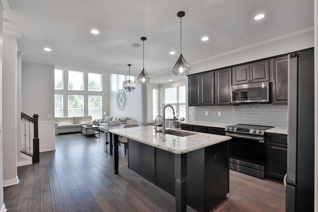 384 Junction Crossing Drive, Columbus, OH 43213