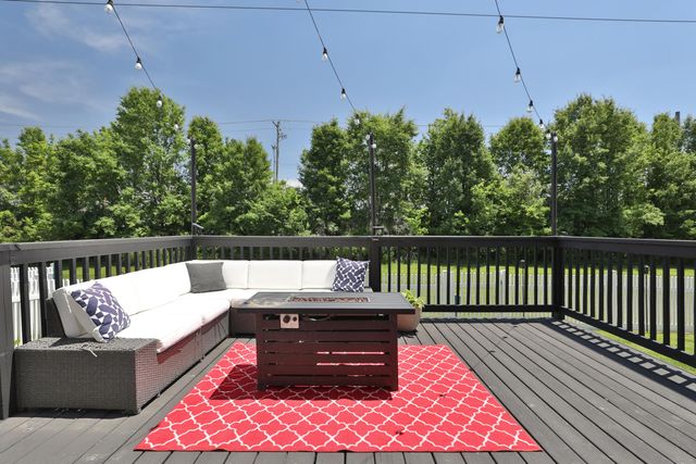 384 Junction Crossing Drive, Columbus, OH 43213