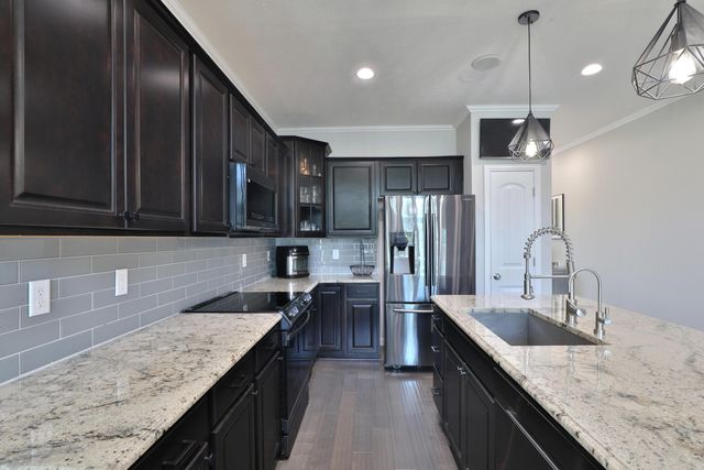 384 Junction Crossing Drive, Columbus, OH 43213