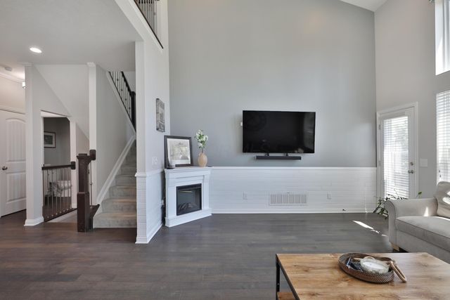 384 Junction Crossing Drive, Columbus, OH 43213