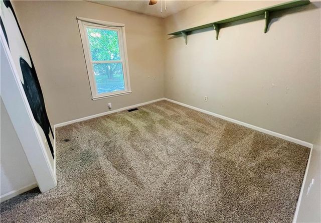 5821 Marion Avenue, Kansas City, MO 64133