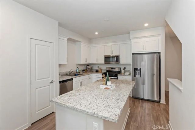 129 Dove Lndg, Covina, CA 91722