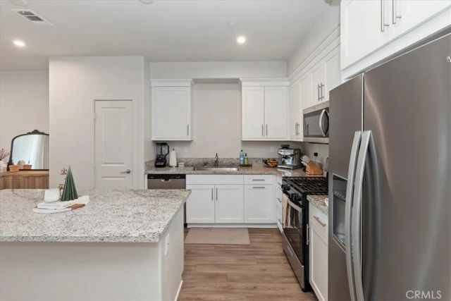 129 Dove Lndg, Covina, CA 91722