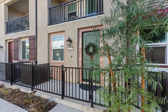 129 Dove Lndg, Covina, CA 91722