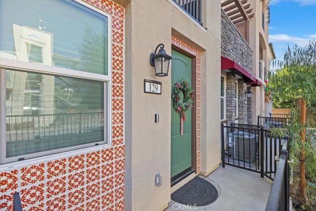 129 Dove Lndg, Covina, CA 91722