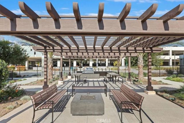 129 Dove Lndg, Covina, CA 91722
