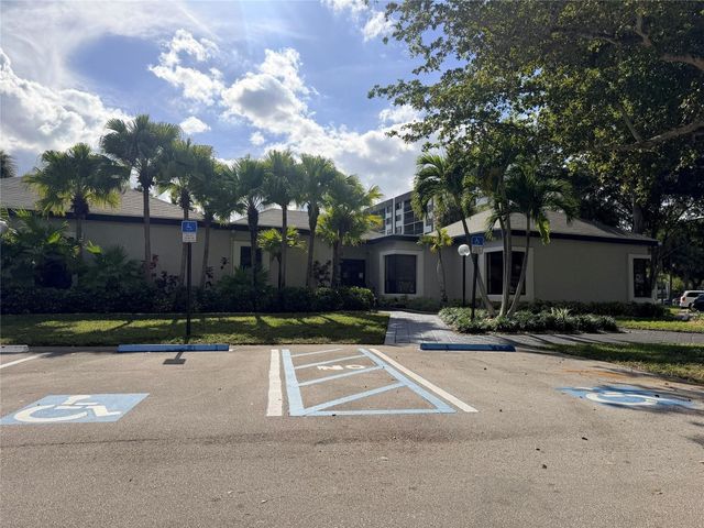 1290 S Military Trail 422, Deerfield Beach, FL 33442