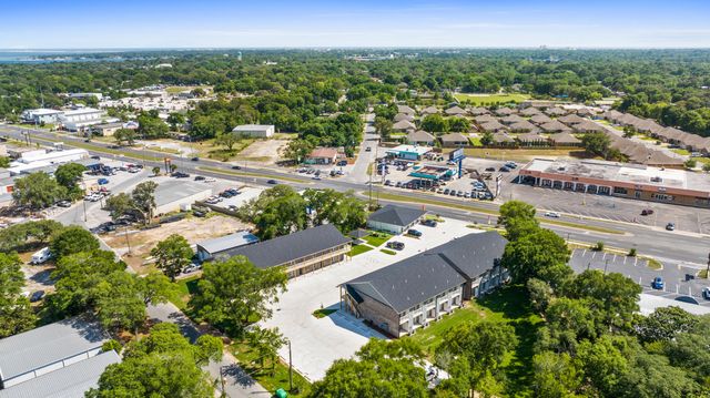 914 Barrow Street 1-10, Fort Walton Beach, FL 32547