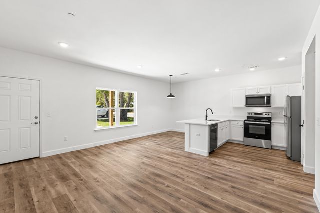 914 Barrow Street 1-10, Fort Walton Beach, FL 32547