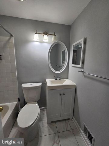 9657 LINDENBROOK ST, Fairfax, VA 22031