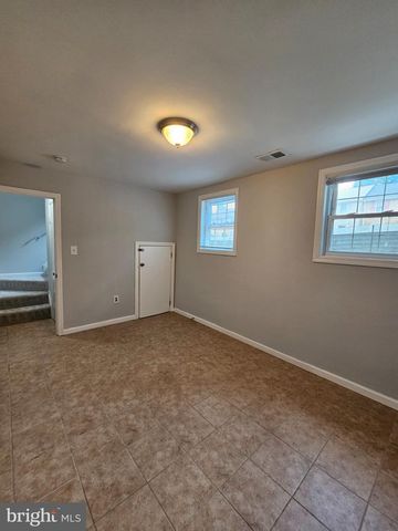 9657 LINDENBROOK ST, Fairfax, VA 22031
