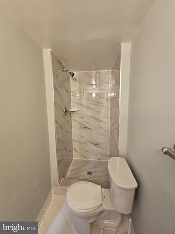 9657 LINDENBROOK ST, Fairfax, VA 22031