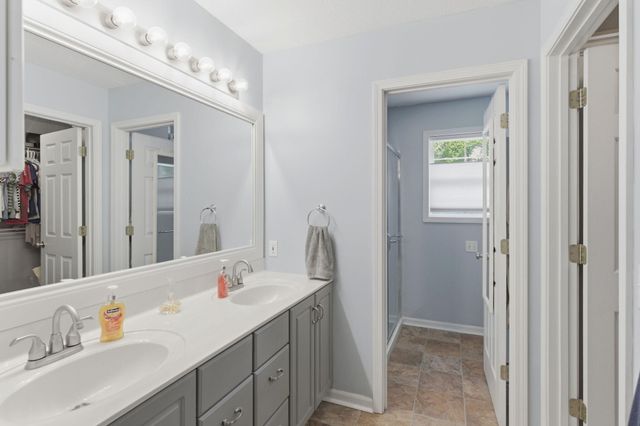 810 SHAKERTOWN WAY, Columbia, MO 65203