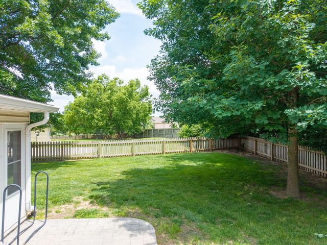 810 SHAKERTOWN WAY, Columbia, MO 65203