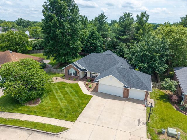 810 SHAKERTOWN WAY, Columbia, MO 65203