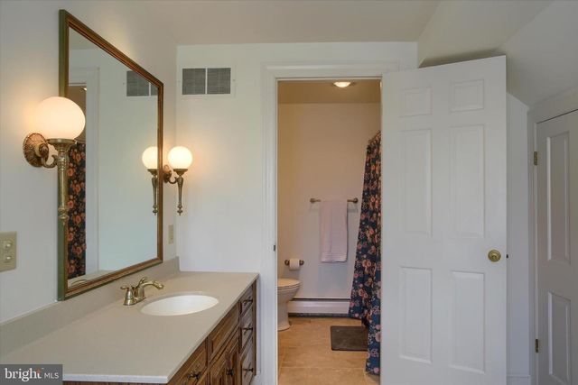 307 S ORANGE ST, Carlisle, PA 17013