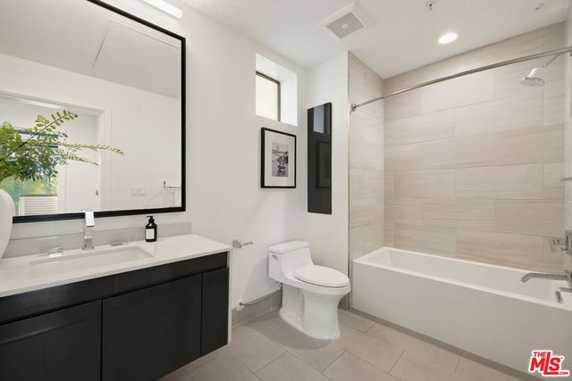2300 Wilshire Blvd 201, Santa Monica, CA 90403