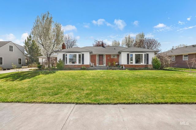 1532 11th Ave E, Twin Falls, ID 83301