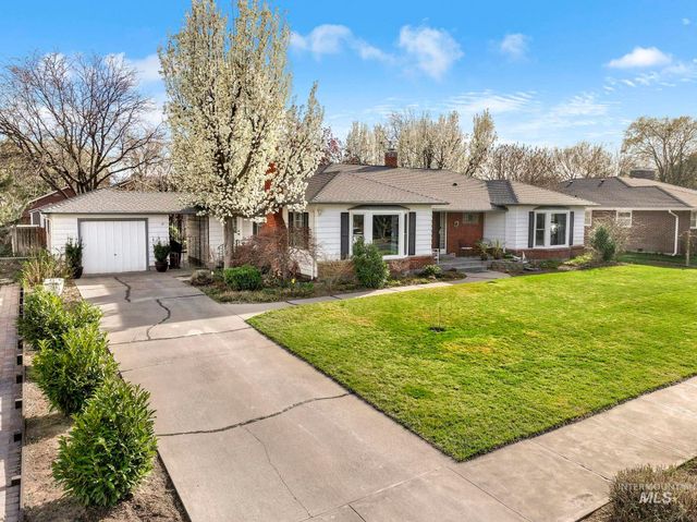 1532 11th Ave E, Twin Falls, ID 83301