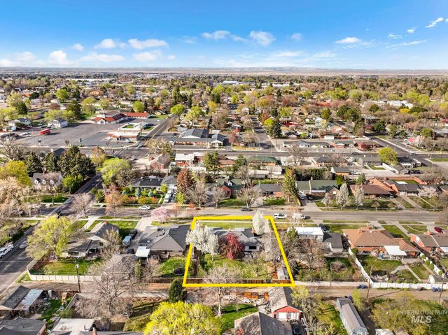 1532 11th Ave E, Twin Falls, ID 83301