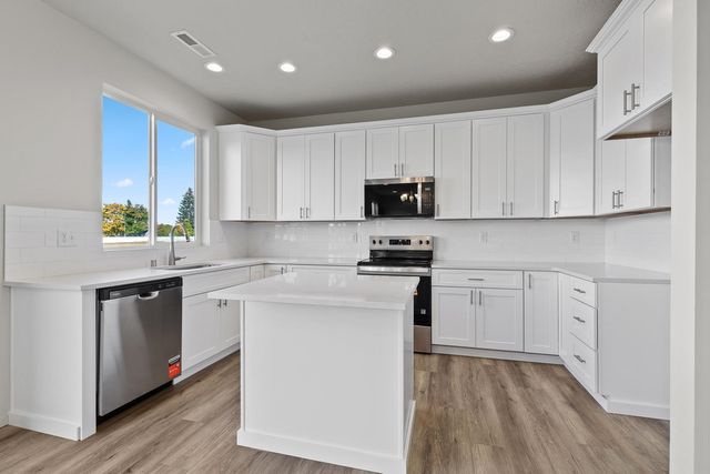 18303 E Michielli Ave, Spokane Valley, WA 99016